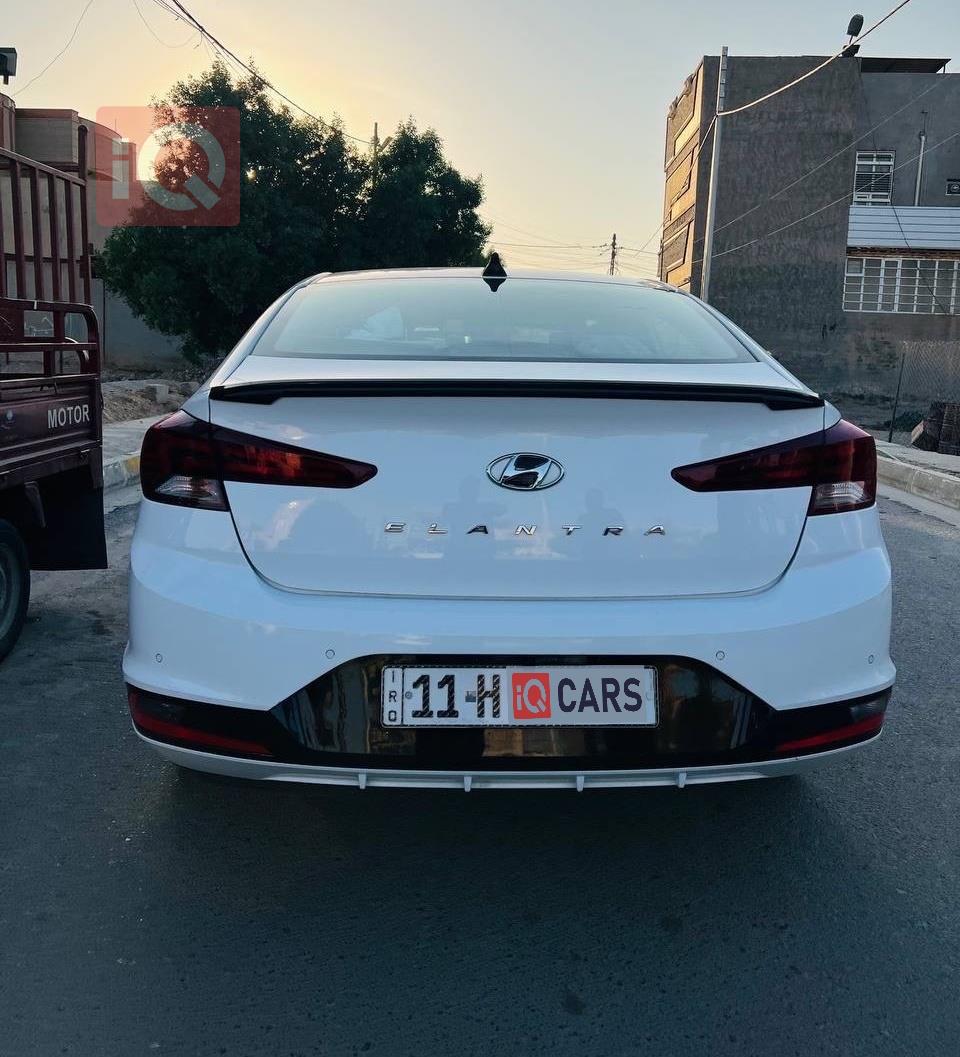 هيونداي النترا